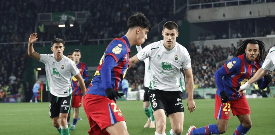 Yabo-世体:贝尔纳尔专注于留在巴萨,除非俱乐部明确要求离队